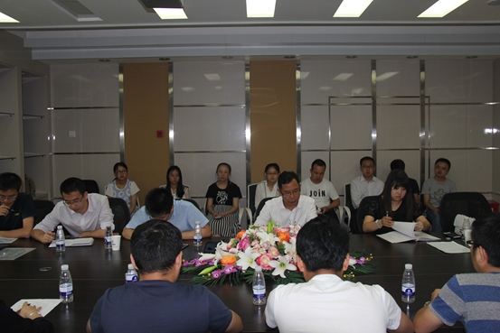 公司就青年人才培養工作進行座談